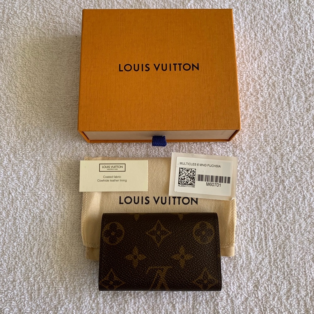 Louis Vuitton Monogram Multicles 6 Key Holder - Picture 2 of 7